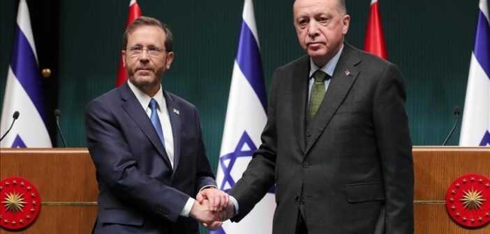 Israël et la Turquie rétablissent des relations diplomatiques complètes et vont échanger des ambassadeurs